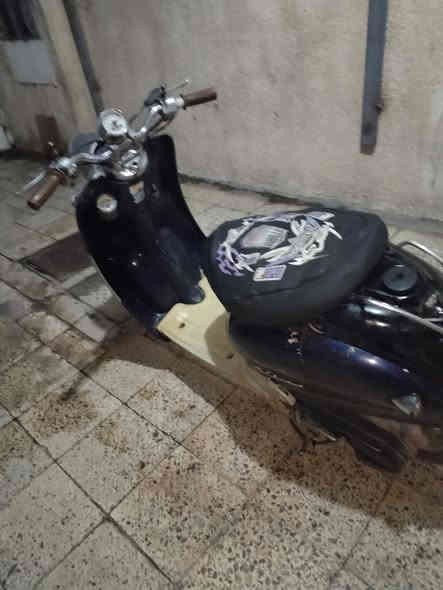 السلام عليكم دراجة عبد الحليم للبيع مكاني السيدية الرقم *********** السعر 215 وبيها مجال
