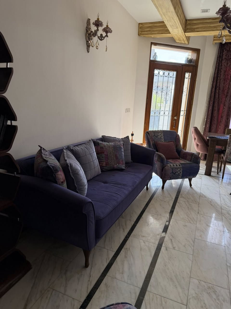 عشر مقاعد مع ميز وكراسي وبوفيه وطبلات وتيبلام للبيع منطقه كاظميه


**إذا كنت صاحب هذا الإعلان وتريد حذفه لأي سبب، رجاءا أرسل رسالة إلى الدعم الفني**