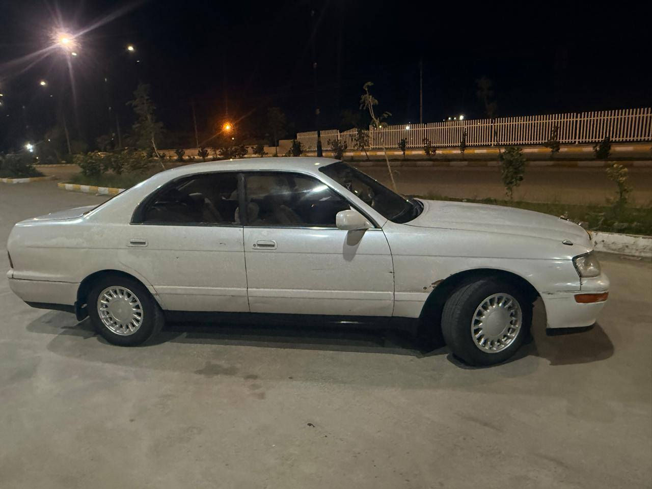 السلام عليكم بطه موديل1991 للبيع السعر 62 وبيه مجال السياره بسمي سنويه لغاية 31 سياره طخم تايرات شاشه + سستم صوت حداديه كامله كله جديد السياره حلوه خير من الله العنوان ناصريه مركز
***********
