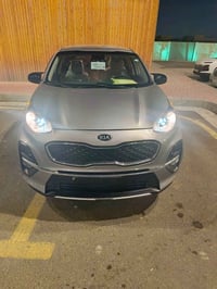 سبورتج 2020 للبيع  وارد امريكي  حادثها چاملغ وشوية من الباب عكس السايق...