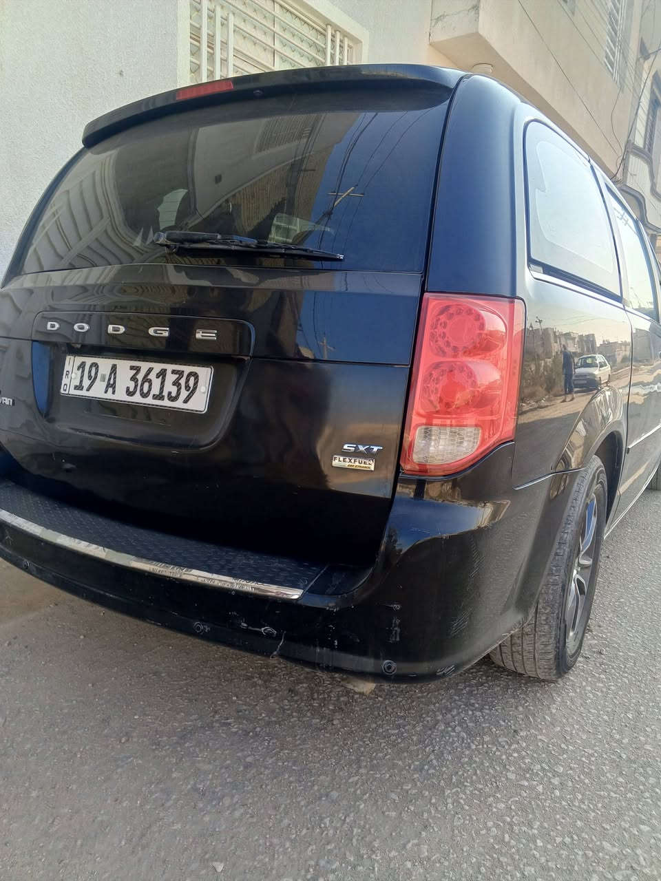 سلام عليكم سياره دوج كرفان فول مواصفات 2017 رقم كربلاء سنوياً 29 مكفولة كير ومحرك حداديه تخم تار تبريد شغال 
مكان كربلاء 
السعر 170وبيها مجال
الرقم ***********
