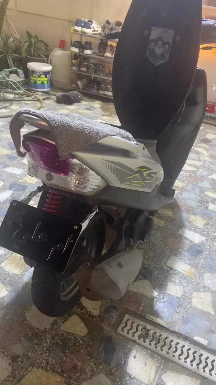 دراجه ماكس عدله مكفوله كفاله عامه دراجه صار له سبوع من نازله من الرمبه دراجه معدله ١١٠ذيل مالته موجود بلادي دراجه ما ممدود عليه سبانه.  مكينه كهربائيات تايرات جدد سعر مليون و ٣٥٠ مكان الامين ثانيه شارع المركز  للاستفسار ***********
