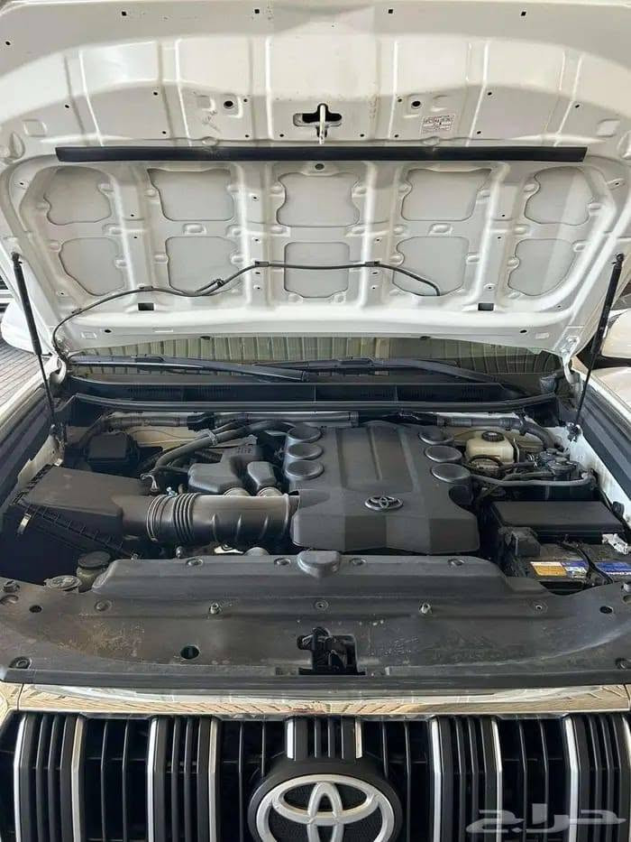 تويوتا برادو VX 2020
قير اوتماتيك
دبل

المواصفات 
//دخول ذكي//
//تشغيل ذكي //
//نقط عمياء//
//شاشه //
//ابل كاربليه//
//تشغيل عن بعد//
//مراتب جلد//
// مراتب كهرباء//
// فتحت سقف //
// ثلاجه //
//كاميرا 📷 خلفيه //
// مثبت سرعه//
//حساسات // 
//دفلوك //
//دبل خفيف //
//دبل ثقيل //
//مرايات كهربائيه //
//مرايات قابله لطي //
//انوار LED//
//عدسات//  
//إشارات في المرايه //
//كشافات ضباب //
// لد نهاري //
//حنايا عفش //
//ازياق جانبيه بشعار لاندكروزر برادو //
//سبير علاق //
//تانكي كبير //

السعر 4الف دولار أمريكي.
توفر تصدير وشحن جميع أنحاء العالم 
وغيرها من الموصفات المعروفه


**إذا كنت صاحب هذا الإعلان وتريد حذفه لأي سبب، رجاءا أرسل رسالة إلى الدعم الفني**