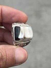 عقيق جزع يماني • قديم • صياغة يدوية