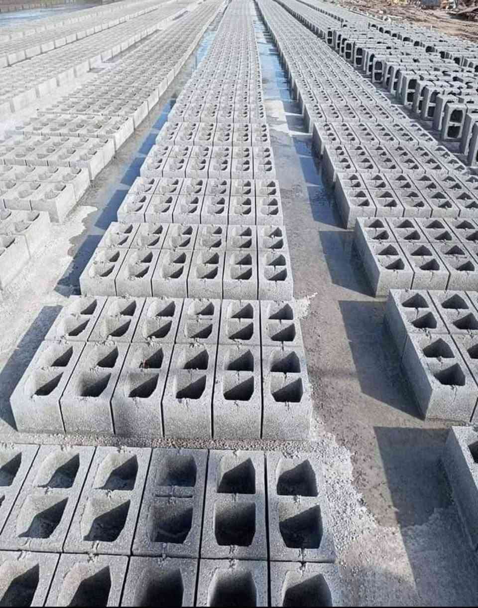 يوجد لدينا بلوك أوتوماتيكي درجة اولى ضغط 12طن اسمنت مقاوم كادر متخصص مستعدين تجهيز دور اسكنيه ودوائر دولة بأدارة ابو حسن الجمالي الاتصال على الارقام التالية ***********/*********** توصيل جميع اقضيه نواحي ميسان العماره انسب الأسعار
