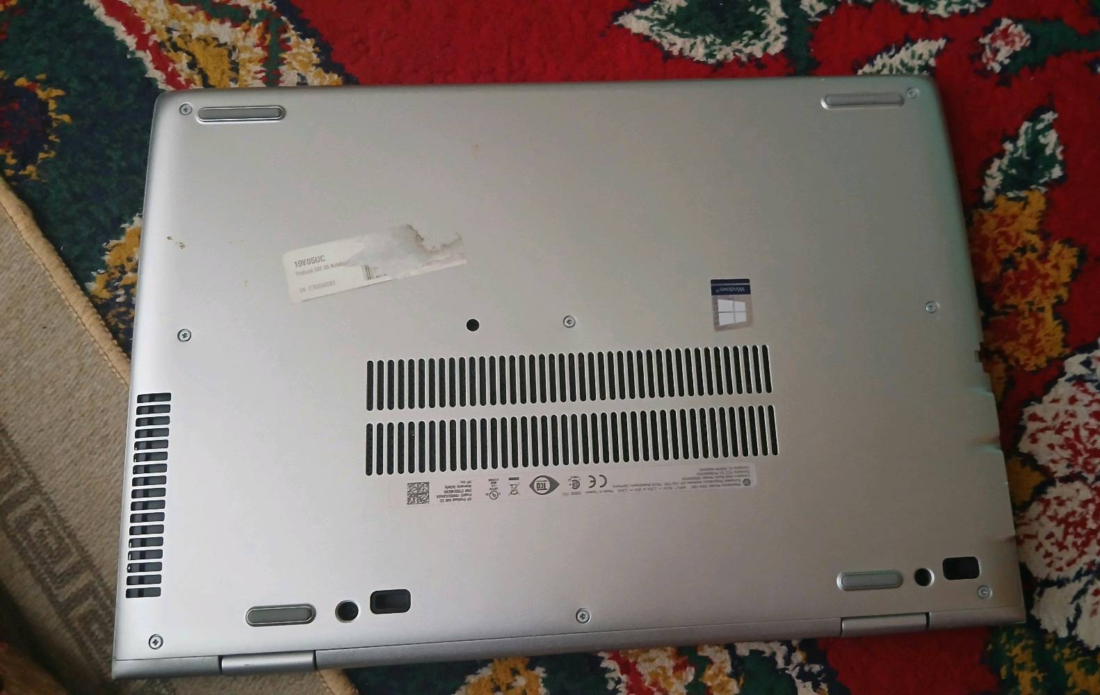 لابتوب hp probook 640 g5 
المواصفات 
core i5 جيل 8 
رامات 8 
هارد ssd 256 
البطاريه تدوم من ساعة الى ساعتين حسب الاستخداك

العيوب
فقط بروز صغير جدا في اطار شاشه قابل للاصلاح 

العنوان 
ديالى بعقوبه 