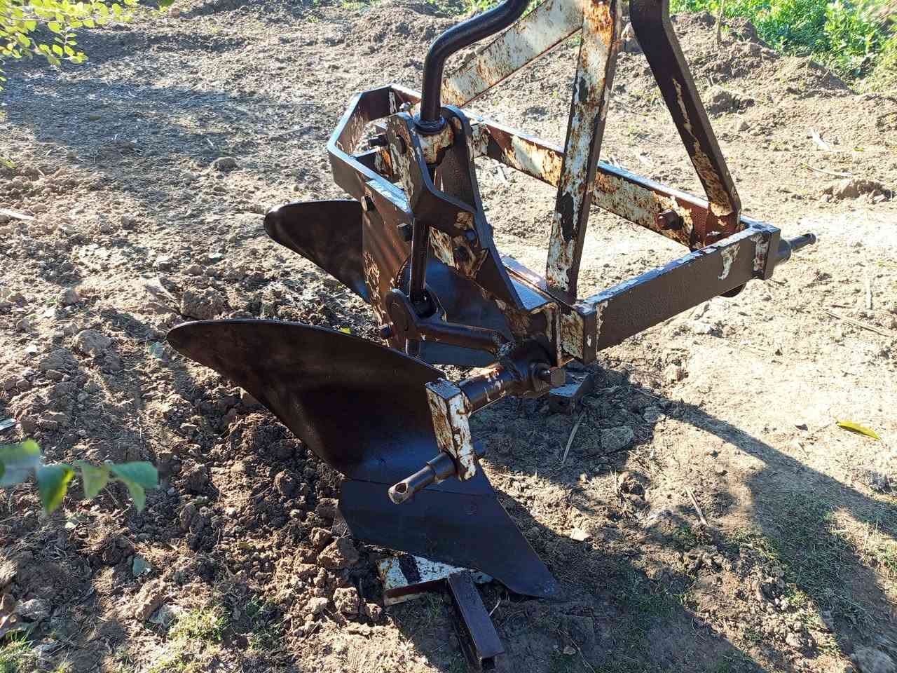 السلام عليكم للبيع فدان يمنر شركه بلادي مكان بغداد الاتصال على الرقم ***********
