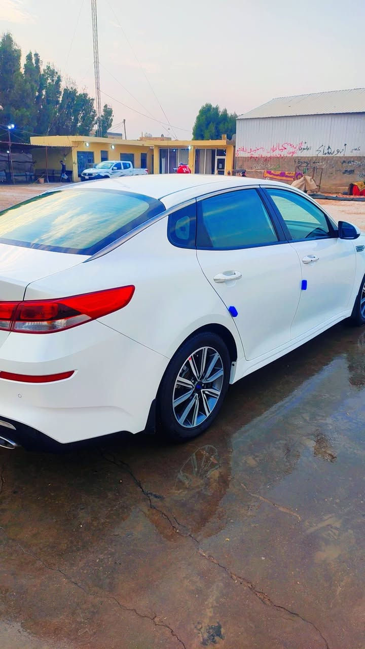 كيا اوبتيما 19 خليجي

كفالة عامة 
محرك2400 بصمة
بصمة بيبان
لد نهاري 
السيارة فول مواصفات
ماشية 100 قابلة للزيادة
للتواصل ***********
