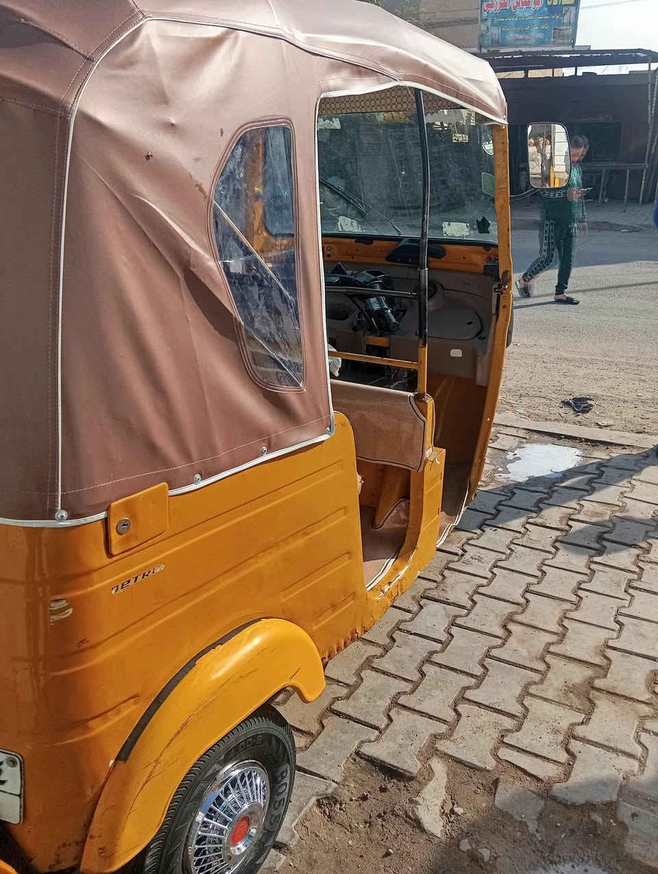 سلام عليكم تكتك موديل20 رقم بابل  تكتك جاهزه كبل لشارع تخم تأير جادر  تكتك جاهزه مذب عليهه ربع العنوان محموديه بغداد  السعر 4750وبيهه مجال بصيط حك الجيه مكلف بل نشر هاذ رقم صاحبهه ***********
