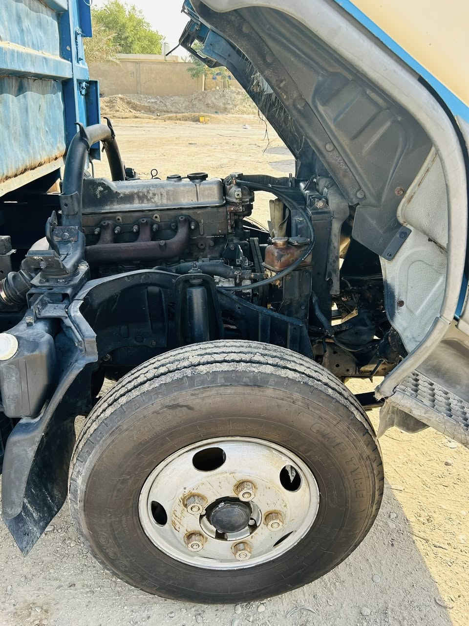 لبيع كنتر بزون فحل بلادي موديل  97 رقم بغداد بسمي سنويه ما ساقطه السياره خير من الله لا تنقيص ولا بخار تخم تاير جديد السياره جديده بمعنه الكلمه رقم ***********

