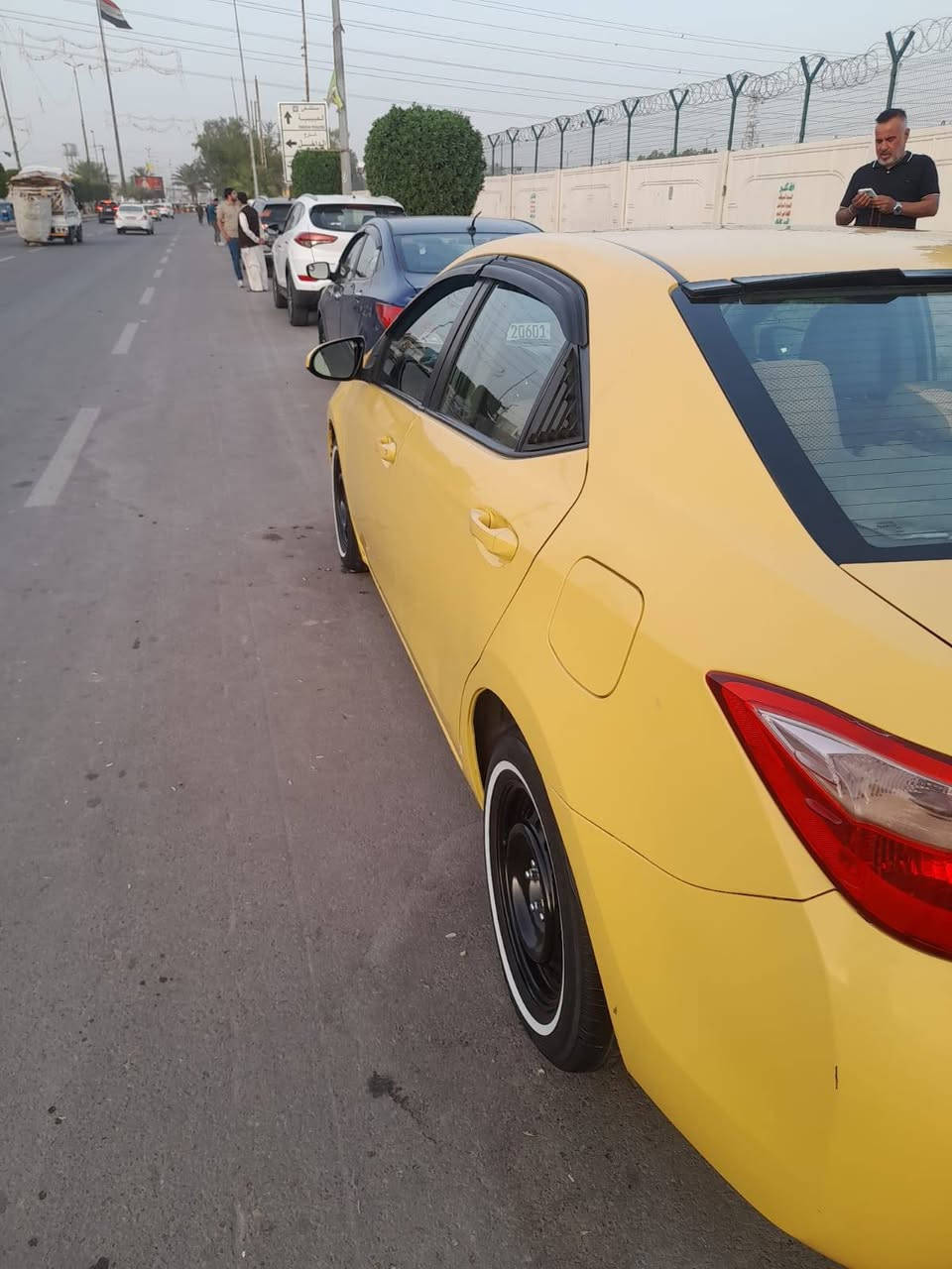 السلام عليكم كورولا وراد أمريكي مديل 219 مصفره من هيه وغرمات السياره حادث تبديل بنيد فقط هذه الرقم صاحب السيارة ***********
