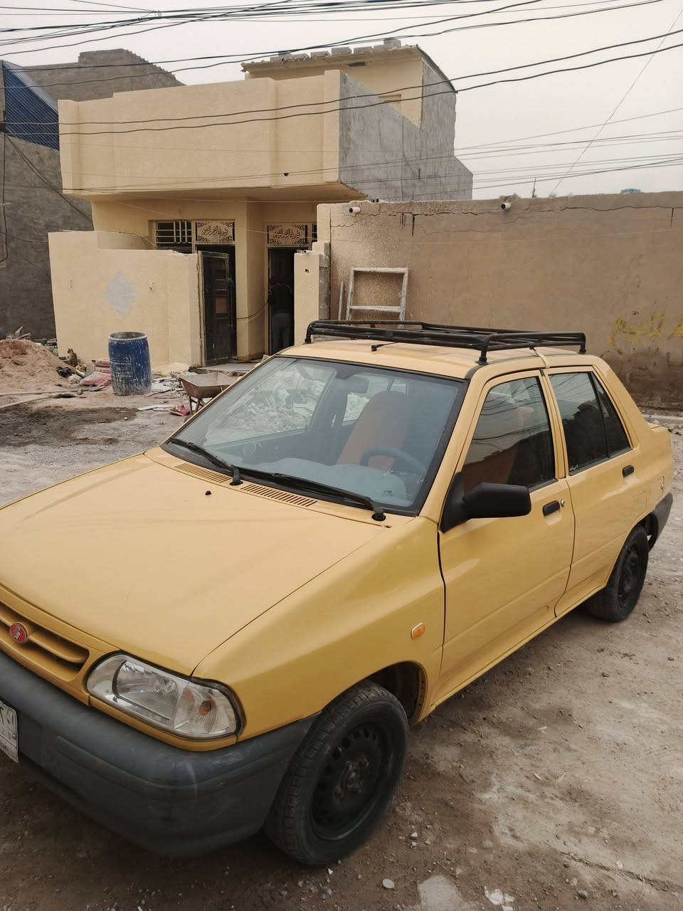 السلام عليكم سايبه موديل 15 سياره نظيفه وجاهزه بده الزوج شام اللغات بدون ضربه شواصي جدد ضربه ما بيها ولا صبغ السنويه ل 28 عليها غرامه ورقتين المشتري يستلم صافي السعر 33 وبيها مجال عنوان بغداد المشتل رقم تليفون ***********
