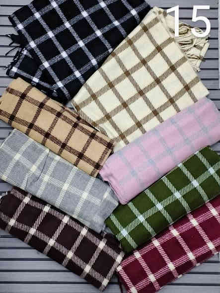 عرض خاص ✨️ 
الترند وكاله خاصه 🔥 
سكارف شتائي خامه زيتي ✅️ 
متوفر بعده نقشات 🔢 
عرض نار سعر الدرزن : 40الف فقط 
الخامة شرط الفَحص 
هاتف : ***********
