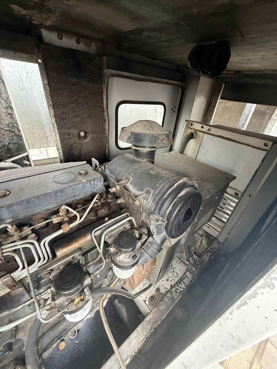 � للبيع مولدة بيركنز إنكليزية أصلية – كاتم 🔴
▪️ النوع: Perkins – بيركنز إنكليزي

▪️ القدرة: 100 KVA (كي في)

▪️ الحالة: مستعملة – نظيفة 

▪️ التشغيل: شغالة 100% بدون أي مشاكل

▪️ كاتم  – صوت هادئ 

▪️ الاستخدام: استعمال طبيعي، وصيانة منتظمة

✅ فحص على أرض الواقع

✅ أداء ثابت وتحمل عالي

✅ مناسبة للمنازل، المحلات، المجمعات

✅ جاهزة للتشغيل فوراً

📍 الموقع: (حي الجامعه بغداد)

💰 السعر: ٥٠٠٠$ قابل للتفاوض للجادين

📞 اتصال او رساله / واتساب: (***********)
