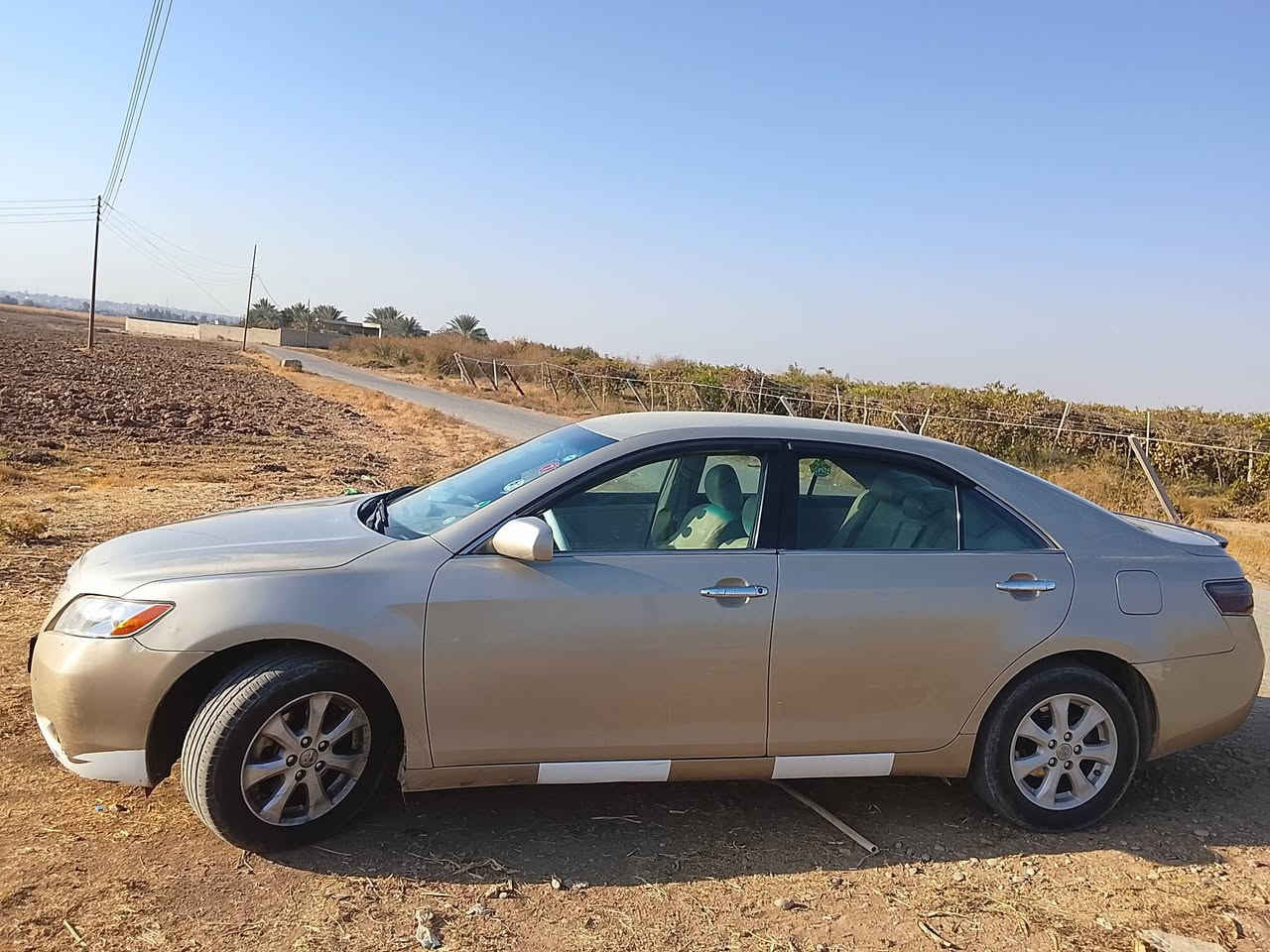 كامري للبيع موديل ٢٠٠٩
***********
