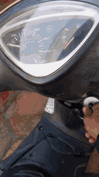 عدله لون احمر كفر جارد ختم واحد مكفوله الاستفسار اكثر خاص او واتساب ***********
