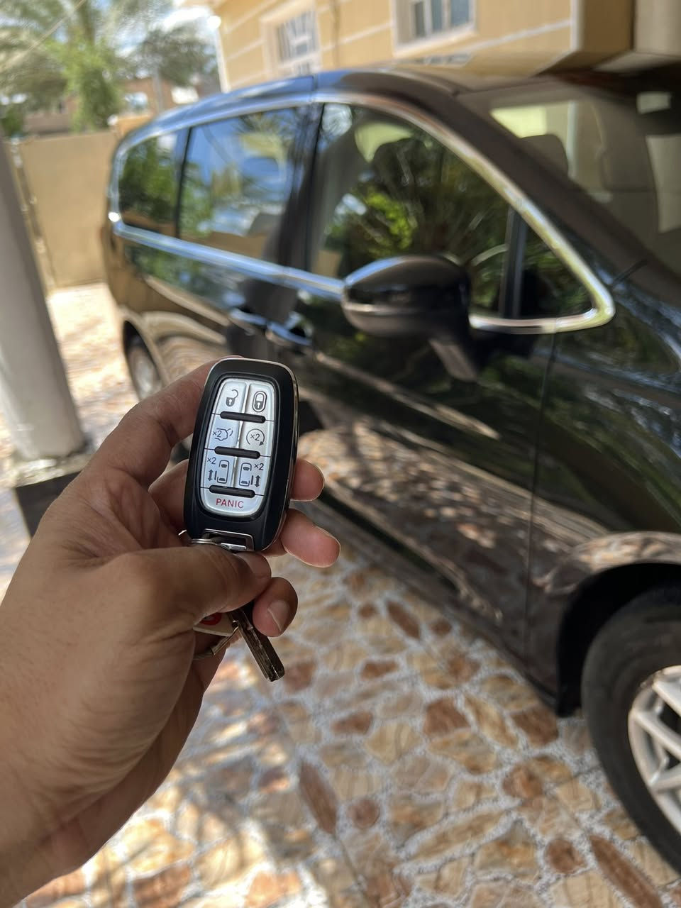 سلام عليكم دخول جديد
بيع او مراوس حسب القناعة
2023  كرايسلر باسفيكا بانزين 
)
الظرر مرفق بل منشور الصور 
مرقم اربيل  
ماشيه 40الف ميل 
1-كامرات خلفيه دواره
2- هندبريك بصمة 
3- تشغيل عن بعد 
4- هيترات بالكشنات 
5- رادر امامي 
6- بيبان كهرباء ( تحكم ريمونت ) 
7- صندوق كهرباء شفط 
8- رادار امامي خلفي 
9- كشنات VIP منفصل
10- مانع انزلاق 
11- نظام ستوب بارك 
12- لايت لدالشكل الجديد 
13- تنبيه الخروج المسار 
14- شاشة كبيرة كاربلاي 
15- تبريد مركزي ثلاثة قطع 
16- تدفئه كراسي وستيرن
17- تحكم استيرن فول 
18- بردات داخلية 
19- اشاير بالمري 
20 -محرك 6 سلندر 3600 
21- كير ماوس 
22- نقطه عمياء 
23 - كشن كهرباء + خزن 
سعر السياره : 210 وبيه مجال
مكان بغداد البنوك او 
مكان ديالى بعقوبة قرب تقاطع القدس 
رقم الهاتف ***********
