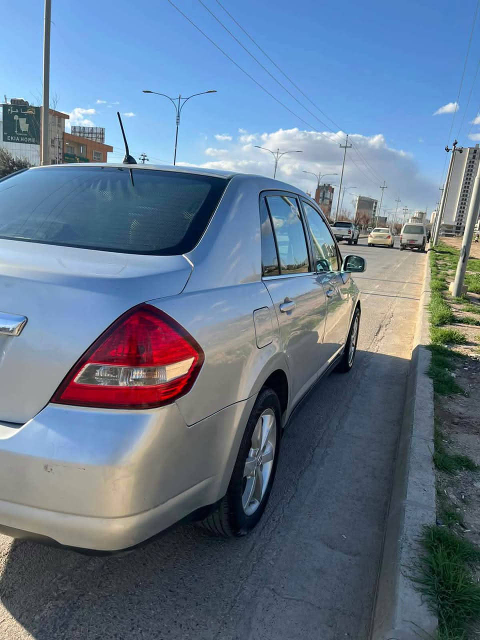 نیسان تیدا یابانی ئەسڵی ۲۰۱۰ مەرغوب مەکینە گەورەی بیلاد،ئۆتۆماتیکە چرکەی تێدا نیە برغوی باندراوە  ...
تەقەو رەقەی نیە و تایەی تازەی لەژێردایە و بۆیاخ و لێدراوی نیە  نمونە لەجوانی زۆر جوان ماوەتەوە  
ماشلله دەوێت  
بلاجیکتۆرە زینۆن بۆ دانراوە 
شاشەی و کامێرای بۆ دانراوە 
چوارجام کارەبای و مەزبوتە
٤ ویلکەپی جوان لەژێردایە  
تەبرید بەشەرت مەزبوتە ئیش دەکات 
سپێری دانەگیراوە ناوی زۆر جوان ماوەتەوە 
سەنەوی و ڕەقەمی  تازە ۲۰۳۰ بەشەرتی تەحویل کردن ...
سعر ۱٠٠ گەڵا مەجلێکی برایانەی تێدایە السليمانية, العراق


**إذا كنت صاحب هذا الإعلان وتريد حذفه لأي سبب، رجاءا أرسل رسالة إلى الدعم الفني**