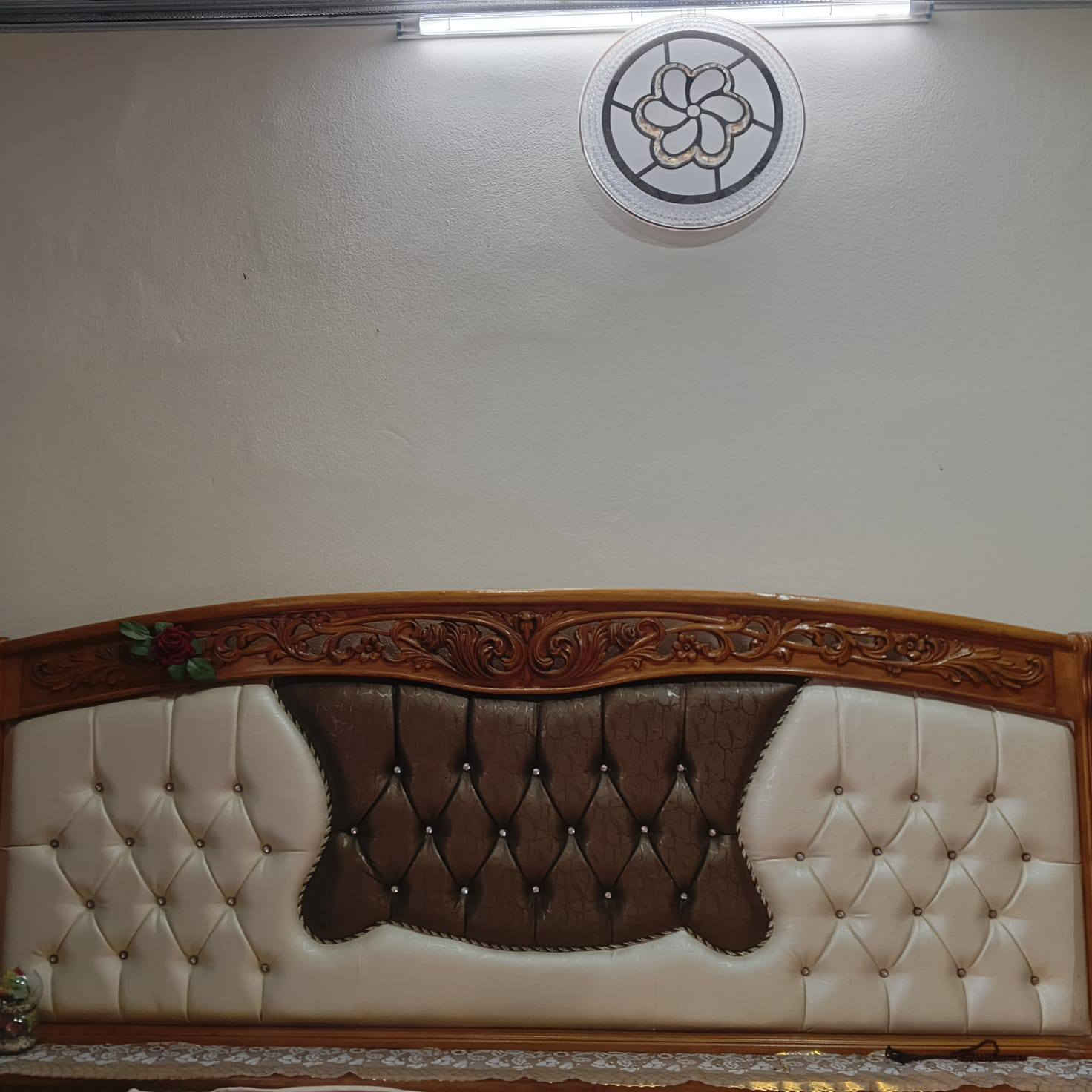 السلام عليكم 
غرفة عراقي خشب ثقيل نظيفه جدا 
السعر قفل مليون و700


**إذا كنت صاحب هذا الإعلان وتريد حذفه لأي سبب، رجاءا أرسل رسالة إلى الدعم الفني**