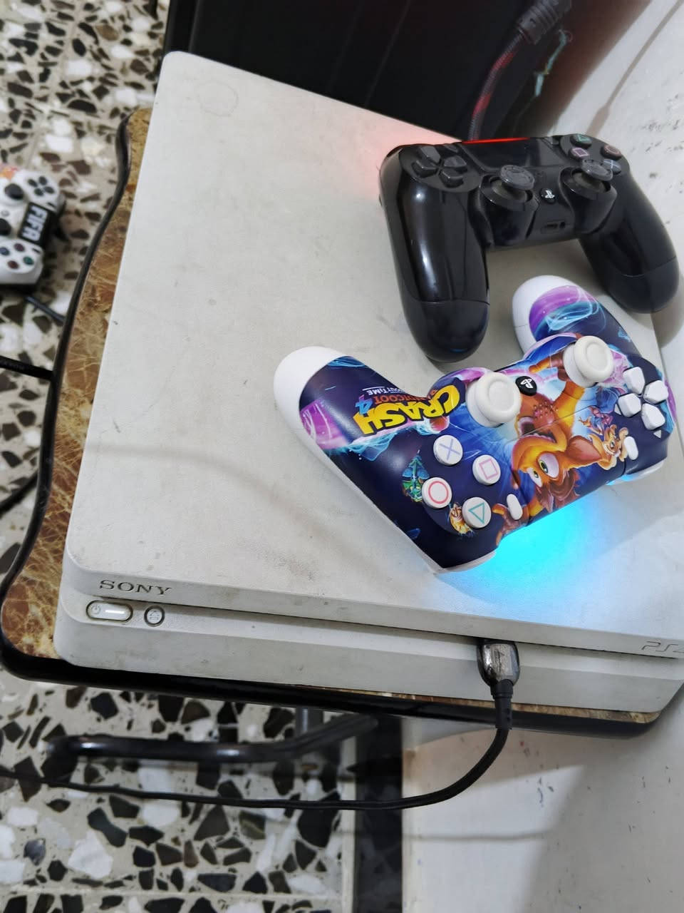 بلي فور مهكر يده اصليه ويده عاديه سعر 275الف وبي


**إذا كنت صاحب هذا الإعلان وتريد حذفه لأي سبب، رجاءا أرسل رسالة إلى الدعم الفني**