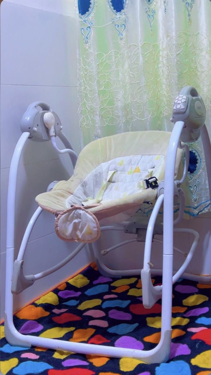 كرسي أطفال كويتي ماركة جونيور مستعمل اقل الشهر  كهربائي وبي عده استخدامات  منام وجلوس واهتزاز كله ع الكهرباء قفله 50 مكان مركز بابل


**إذا كنت صاحب هذا الإعلان وتريد حذفه لأي سبب، رجاءا أرسل رسالة إلى الدعم الفني**