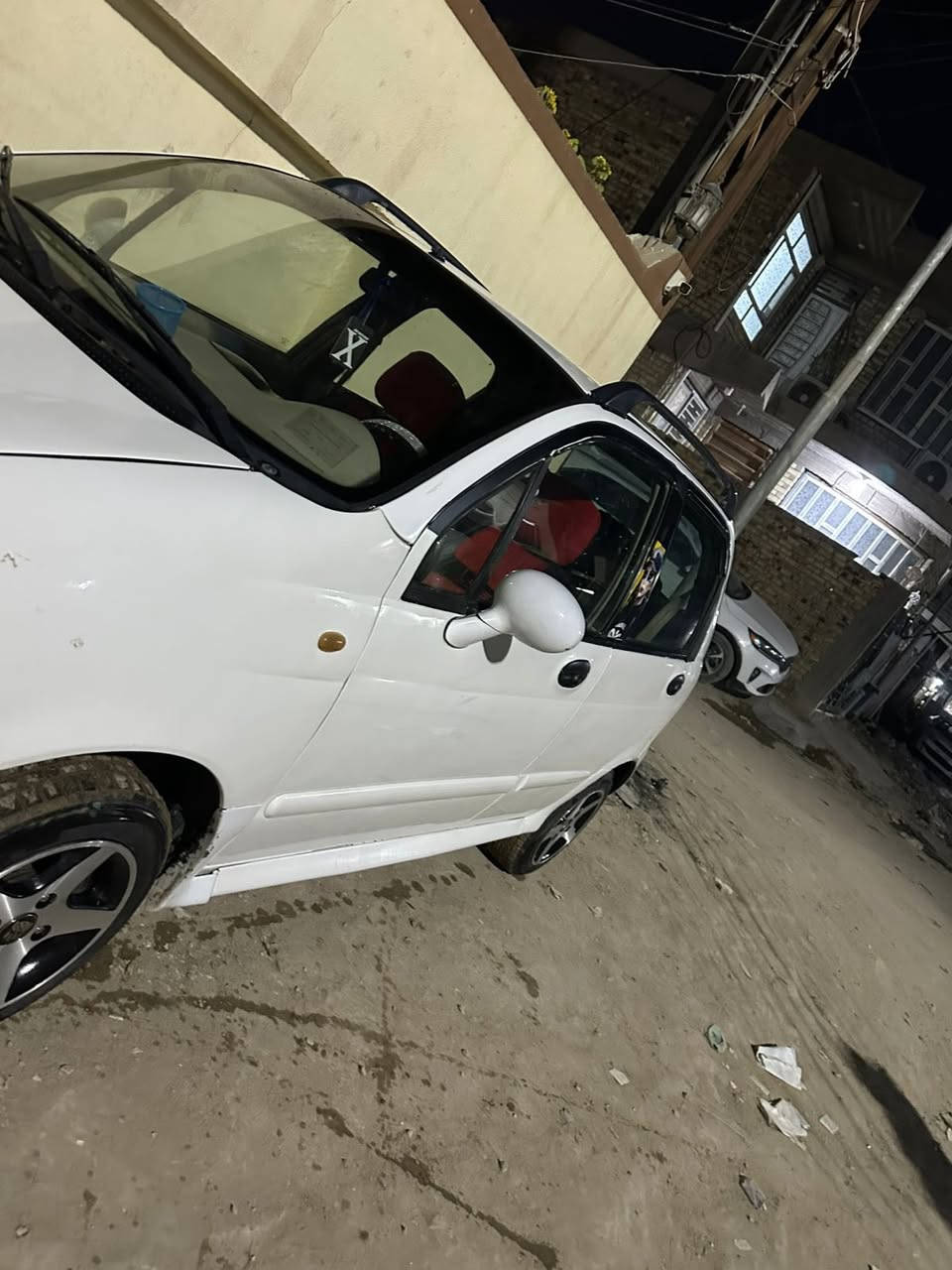 من رخصت الادمن السلام عليكم سياره(QQ)2013 لون ابيض سياره خير من الله نضيفه بشكل مكينه جديده كير جديد تخم تاير جديد دواخل جديده ويل كب رياضي تبريد السياره كامله على آخر حبايه ماناقصها أي شي بس دعاميته الكدام بيها شويه شخوط الباقي كله مكفول او مابيها أي خياس مكان السياره بابل السعر 30 او قابل لتفاوض او هاذا الرقم بي واتساب او اني خادم (***********)
