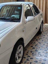 ck للبيع السياره بسمي كاربون بانزين بيها كير ومحرك شرط السعر 57 للتواص...