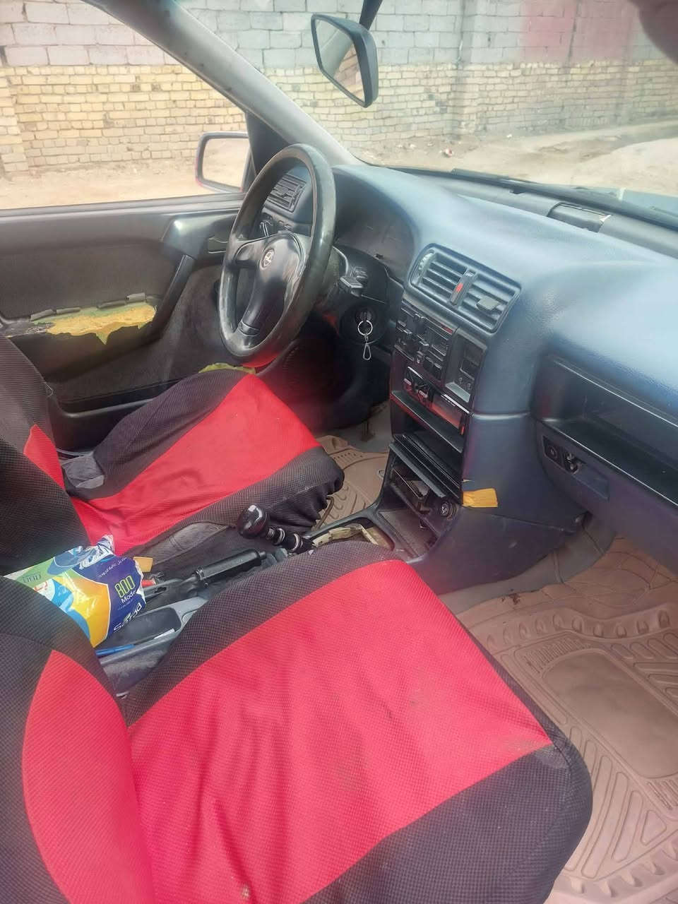 اوبل فكترا موديل 93 رقم بابل
مكينة مجفته صار 3 ايام والسيارة جاهزه من كلشي 
سنوية منتهية الصلاحية 
عنواني الديوانية/ غماس
سعرها 27
اليشتري شرط مداور ثاني يوم 
للأستفسار/ ***********
