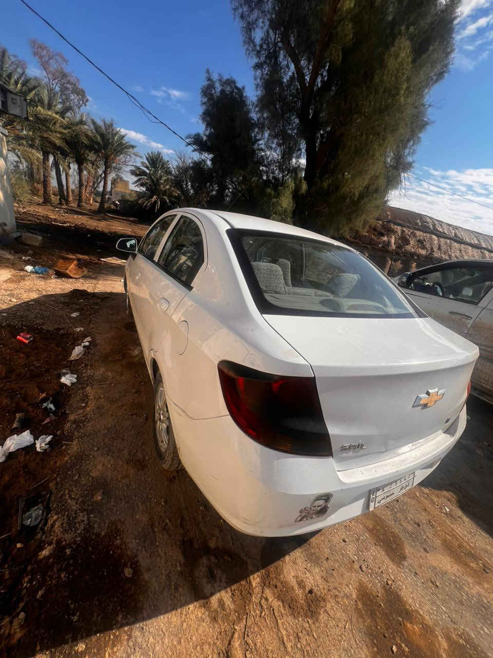 السلام عليكم
شوفر سايل موديل 2012 
حداديه تخم تاير باتري جديد
 السياره كير عادي
 كهربائيات كلها شغاله تبريد
 سياره جديده رقم ذي قار انكليزي بأسمي تحول مباشر  
مكان السياره الناصريه الغراف 
السعر 60 وبيه مجال 
بيه بارد يم قبق البانزين  اكفله من ضربه لقويه ولتبديل 
*********** واتساب واتصال
