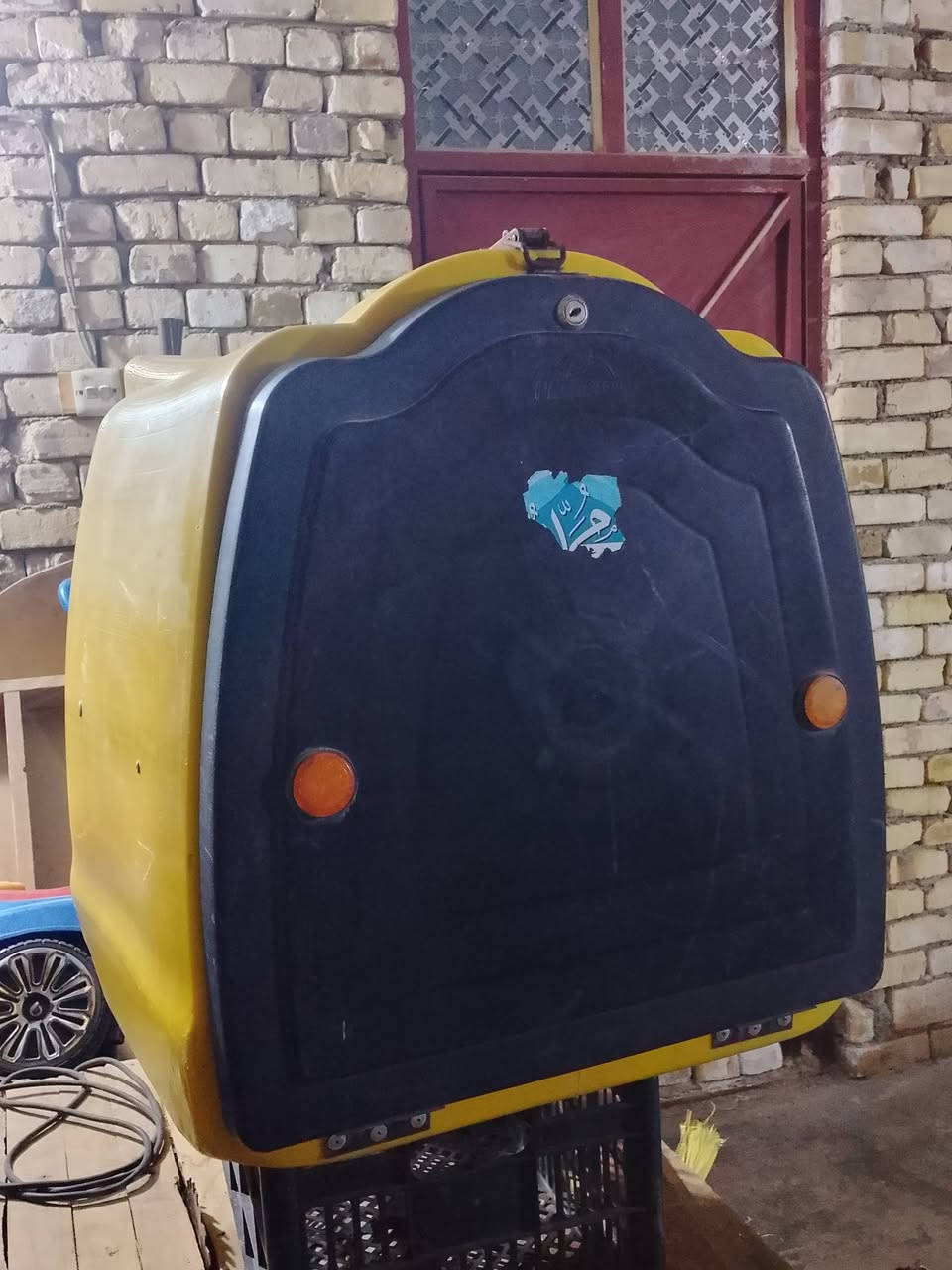 السلام عليكم صندوك بعده جديد مكان كوت داموك الشراي يجي خاص او يتصل ***********
