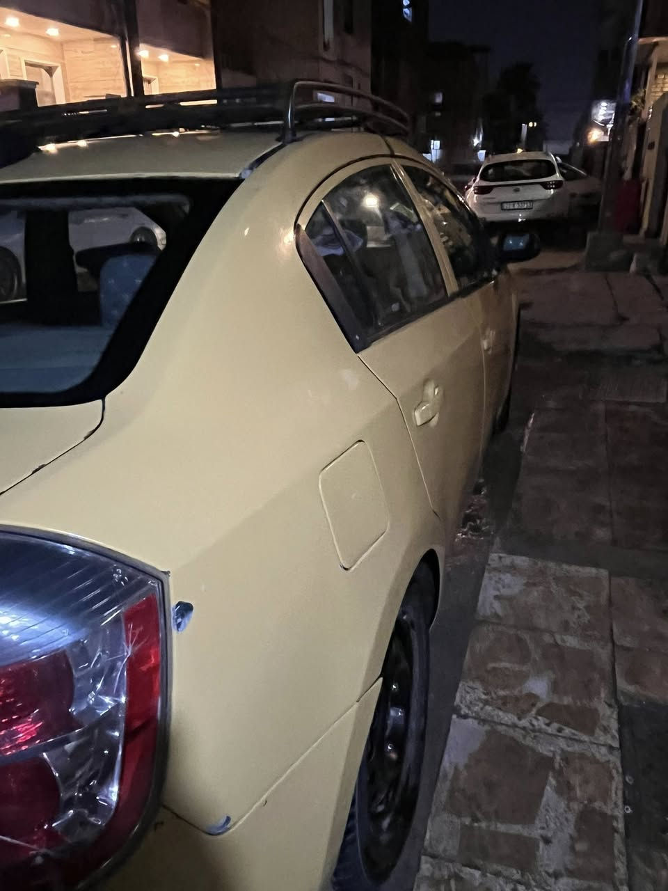 سلام عليكم نيسان سنترا 2008تكسي رقم بغداد انكليزي سنوية ل29 مكينة1800 نقصها تبريد مكانها بغداد حي القاهرة 
السعر45 

***********
