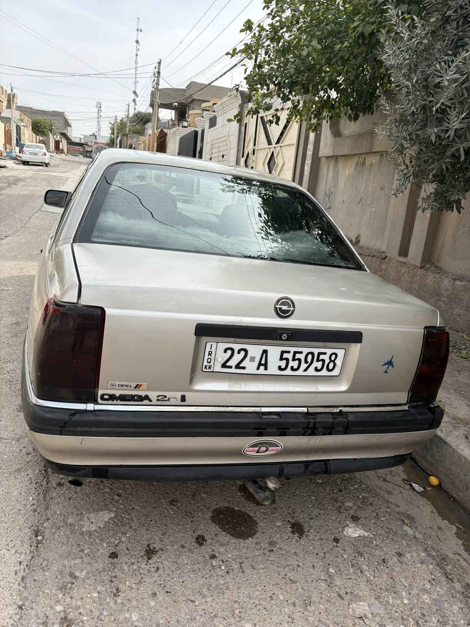 اوبل اوميكا موديل 92 محرك بطه 3000.
كير اوتوماتيك 
كير محرك بشرط لا بخار و لا صرف بشرط 
شوته رياضيه 
سقف سلايت كهربائي شغال 
2جام كهربائي
رقم أربيل دولي سنويه حتى 2030 
كوبن بنزين بيها 
تبريد و تدفئة تبريد عاطل تدفئة شغال 
كهربائيات كله شغال 
شاشه ايباد تسلا 
قفل مركزي 
بطرية جديده
تحويل وكاله بشرط سنويه بسمي 
السعر 40 بيها مجال 
العنوان : كركوك ناحية التون كوبري 
رقم ***********
