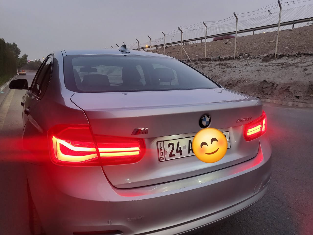 2018
320i
139$
سونار مرفق

محرك 2000
كشنات جلد
بصمه
ماشيه93000 ميل
***********
بغداد الكرخ
