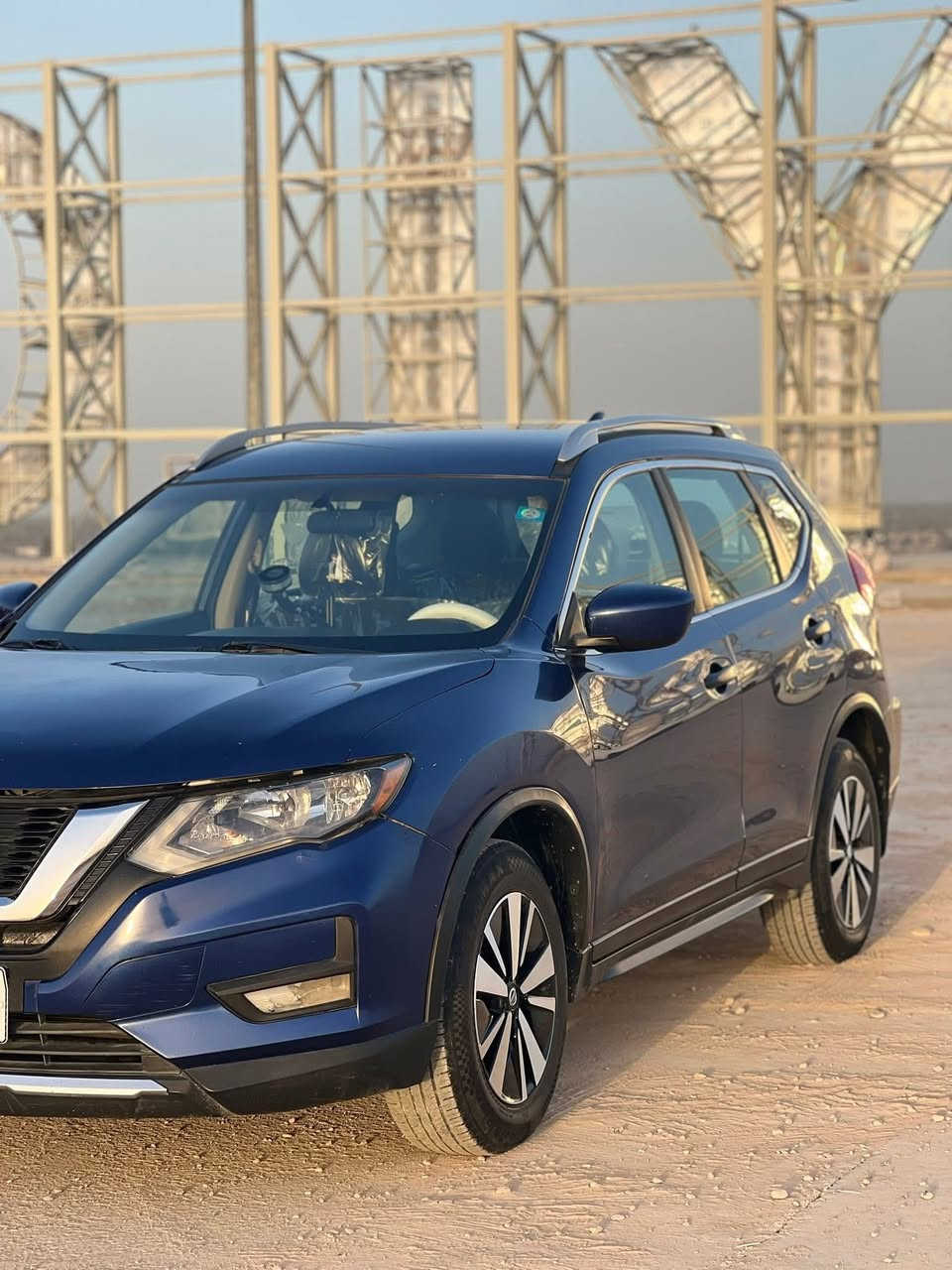 السلام عليكم 
نيسان روج 
رقم بغداد رقم وهزه جدد 
موديل ٢٠١٨ 
السياره مابيها اي نقص
حادث جاملغ وبنيد  بدون دواخل 
السعر135 او مراوس حسب القناعة   
مكان السياره بالحله
***********
