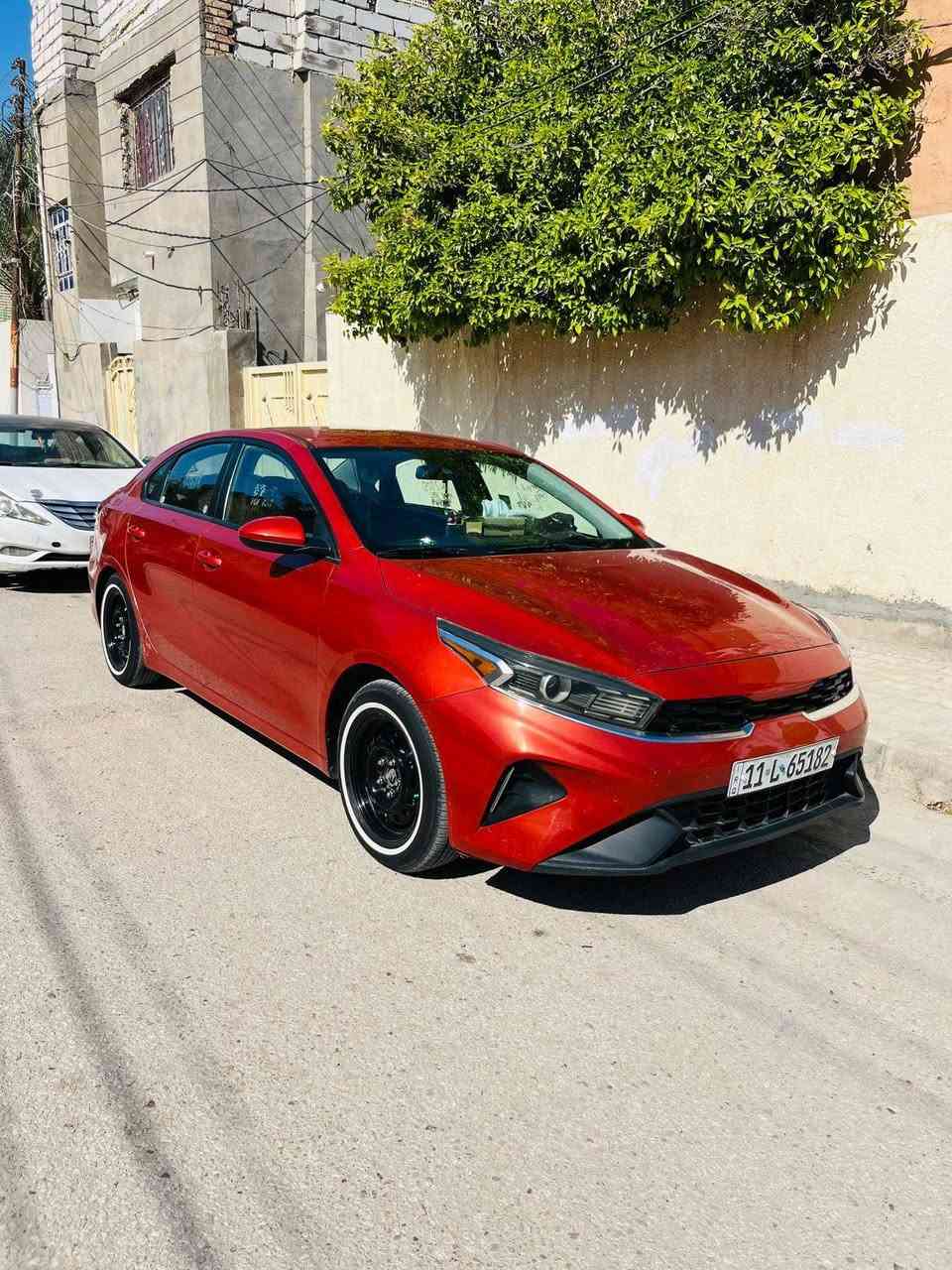 فورتي 23للبيع ماشيه 69الف حادثه بنيد ودعاميه والبنيد نفسه مبقينه بي بارد وجاملغاته مفتوحه السياره ليبل واحد بدون دواخل السياره حادثه بل العراق صفحه بس بارد عله كد شبر السعر 135وبيه مجال ***********مكان بغداد حي اور
