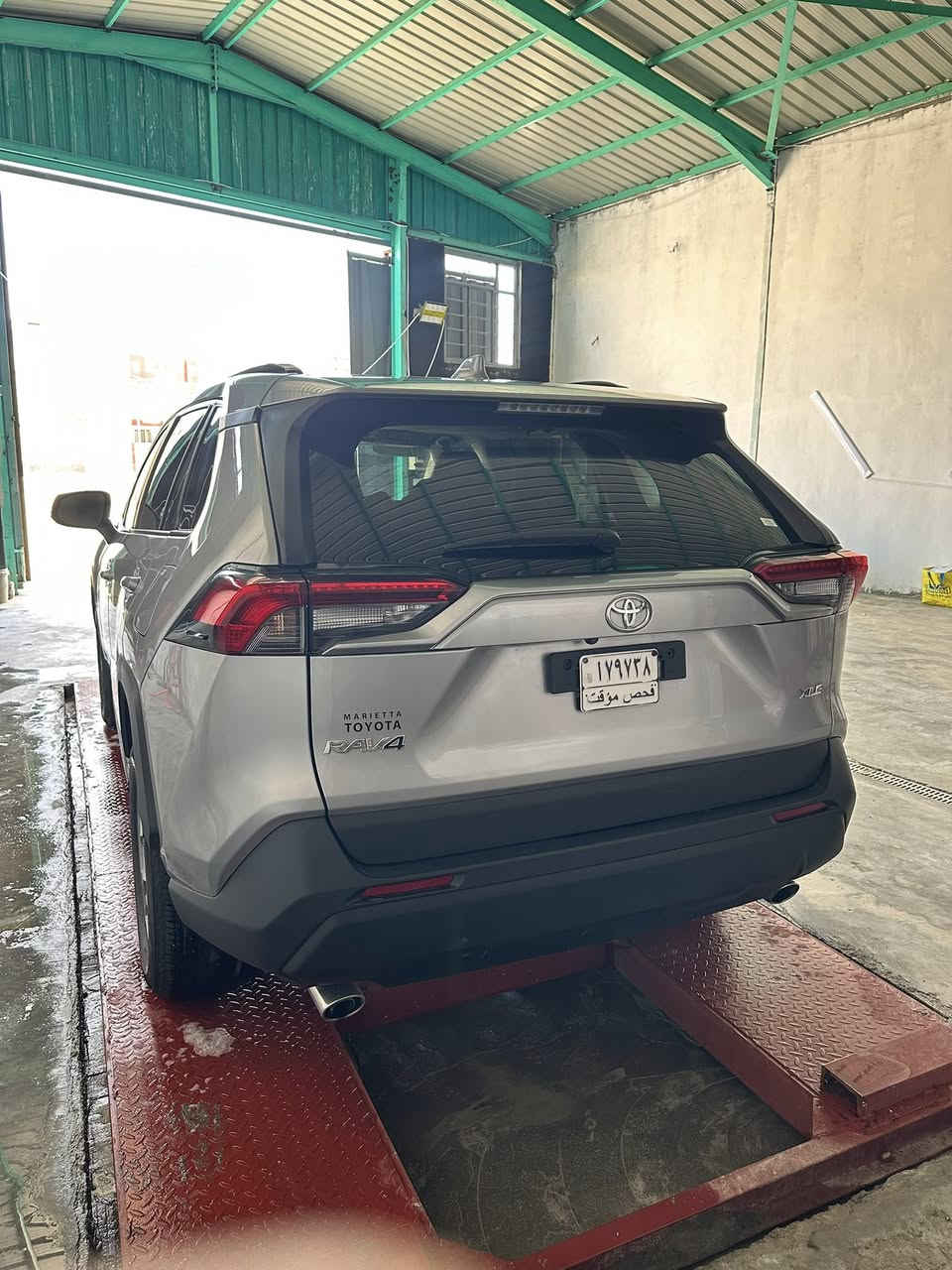 RAV4 xle 2024
بانزيل 
ممشى ٢٥ الف كيلو
بدون رقم 
ايرباك دركة وركبة جه السايق فقط
مكان السيارة كربلاء 
السعر تواصل على الرقم ***********
