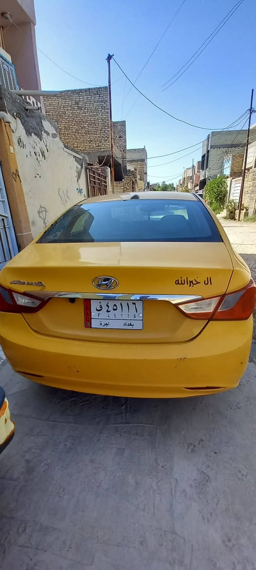 سلام عليكم سوناتا 2012 للبيع السياره خير من الله تخم تاير وحداديه وتبريد وكير ومحرك مناقصه شي تراي وين متريد بسعر مناسب مستعجل على البيع ***********
