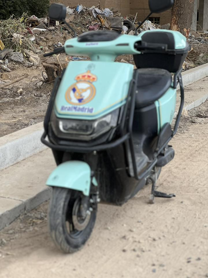 سلام عليكم شباب دراجه شحن البيع استخدام شهر وصل الشراء موجود دراجه الصقر 7باتري تجي كلها كامله مكمله وشغاله مابيها كل نقص وعيب ع فحص تجي وشوف بعينك مواصفات 
السعر (525) قفل 
الموديل 2025❤️‍🔥
النوع الصقر  7باتري ❤️
البطاريه 7 دبل 👍
السرع 1.2.3🤷‍♂️🥺
السرعه 100🩷
رجوع ال خلف🤤
اشاير لدات 🤨
لايتات زنوزنً قوي جدا لد😉
سطاب لايت😳
نضام ABS❤️‍🔥
مدرعه بل كامل 🐣
صندوق خلفي كبير 😔
تشغيل عن بعد 👍
جهاز انذار السرقه🙂
قفل ستيرن 🤨
شاحنه اصليه 😉
مري أصليات👍
بريكات دسكات دهن هادروليكً😎
اطارات جوبلس🐧

اي استفسار اتصال 👍

***********

مكاني بغداد
