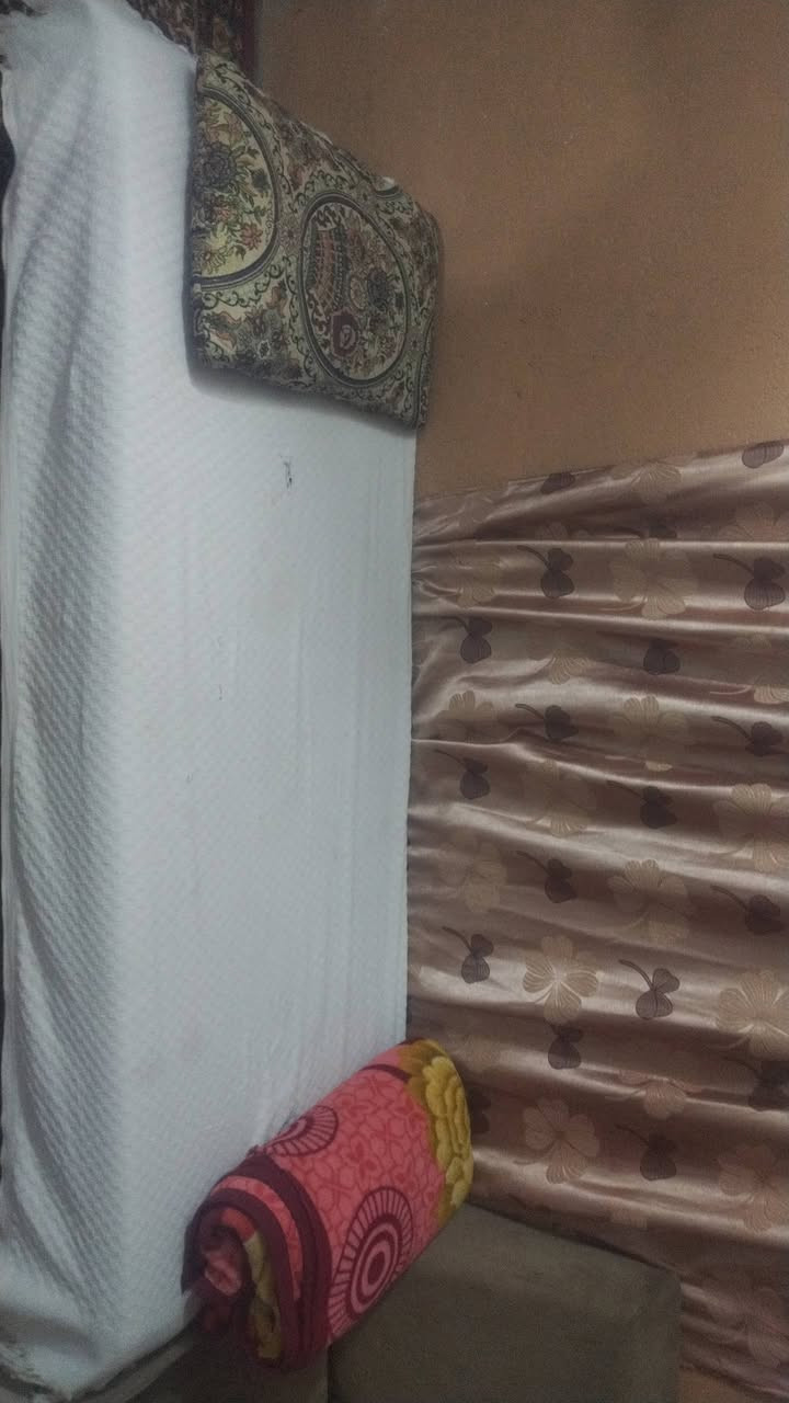 سلام عليكم عندي غراض بيت للبيع غرفه اخشاب كامله +كنتور خمس بوب +بوفيه قياس مترين جربايه ام نفر شراي تفضل خاص فدوه بس شراي  ميز مرايه مع زاويه كلمن وسعره


**إذا كنت صاحب هذا الإعلان وتريد حذفه لأي سبب، رجاءا أرسل رسالة إلى الدعم الفني**