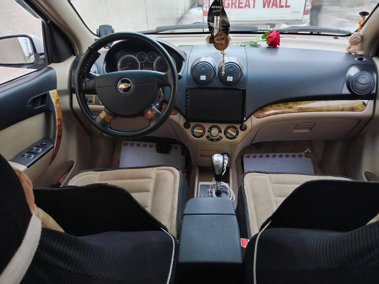 افيو 2011
صبغ خشم الجاملغ الأيمن الدير الخلف السايق
محرك استرا كير توماتيك تبريد تدفئة سياره جاهزه
مري كهرب جام كهرب شاشه كامره سياره ماشي  170  سعره تصال *********** وتساب  سنوي جديد كابون بيها
