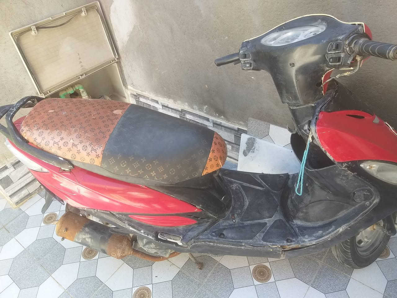 جي فور مجفته للبيع  السعر ٢٥٠


**إذا كنت صاحب هذا الإعلان وتريد حذفه لأي سبب، رجاءا أرسل رسالة إلى الدعم الفني**