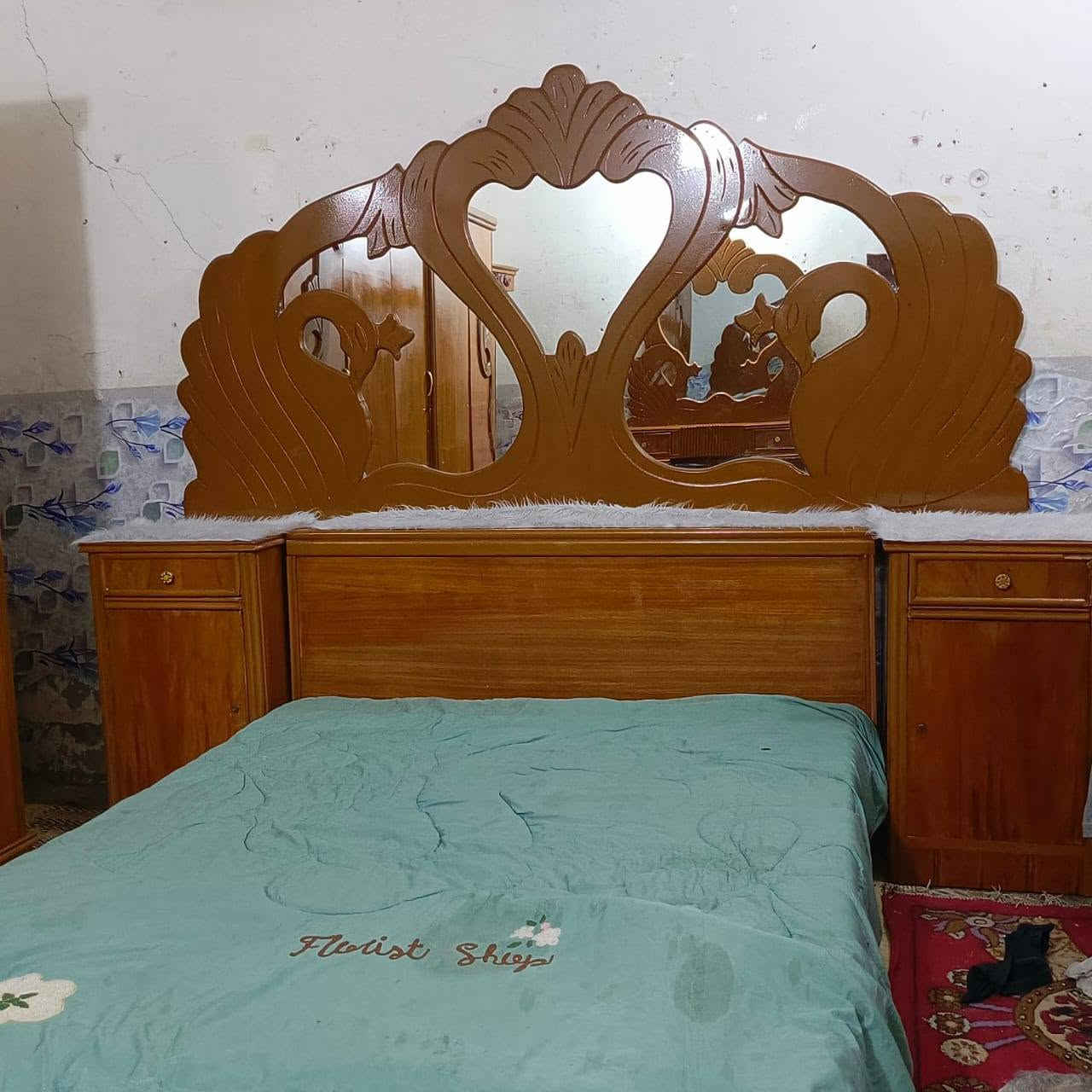 غرفه صاج تسكام درجه اولئ ماعايزه شي 5ابواب🌹
السعر 550مكان نجف شراي يتصل ***********🌹

