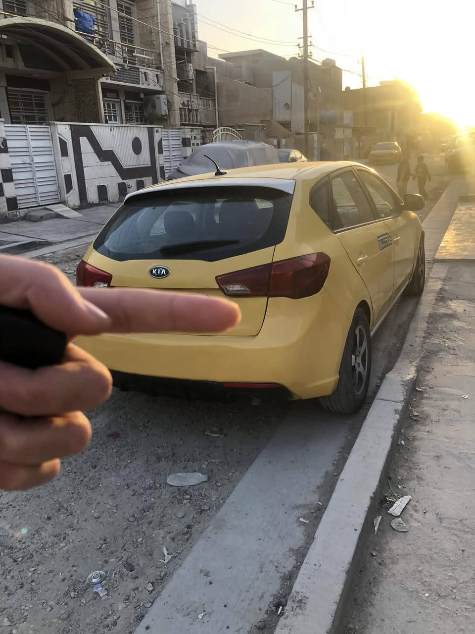 السلام عليكم فورتي ٢٠١٢ امريكي حادثهة جنطة السيارة مابيهة نقص الحمدلله السعر ٧٤ وبي مجال شي بسيط هذا رقمي ما متواجد ع الفيس ***********
