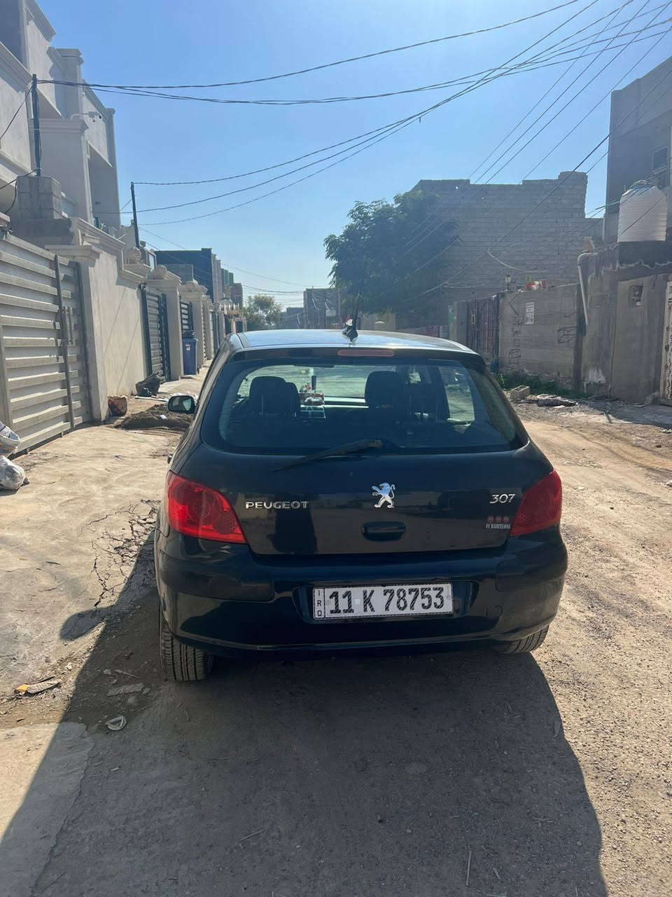 #للبيع
بيجو فرنسي307
موديل 2006
رقم بغداد الجديده 
گير مكينه كفاله
كهربائيات كفاله لا جطل ولا تحوير
وكل كهربائياتها شغاله حته الجام شغال
كيجات كلها شغاله
بأختصار الكهرباء كله شغال
تدفئه تبريد شغال والتبريد ثلج
تخم تاير جدد
دواخلها جديده ومدوشمه
وبيها شاشه
نصبتها تخبل وبالواقع احلى من الصوره
وشرط عقد مروري وتحويل مباشر
#سعرها ( 47) وبي مجال بسيط للشراي 
مكان السياره بغداد المحمودية لتواصل ***********
