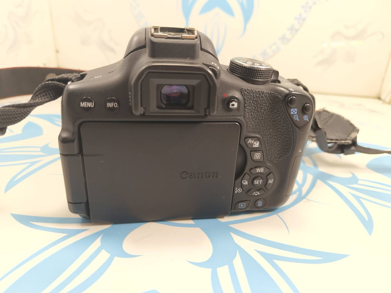 ✅السلام عليكم 📷🇮🇶
✅شباب كامره كانون 🇮🇶
✅750D📸
✅شاشه قلاب 📷🇮🇶
✅لمس 📷🇮🇶
✅واي فاي 📷🇮🇶
✅ملحقات الكامره 📷🇮🇶
✅عدسه 18.135 📷🇮🇶
✅حزام كتف 📷🇮🇶
✅شاحنه الاصليه 📷🇮🇶
✅بطاريه  📷🇮🇶
✅جنطة للكامره📷🇮🇶
✅ستفسار اكثر تفضلو 🇮🇶
✅خاص اوتصل 📷🇮🇶
✅*********** 📷🇮🇶
