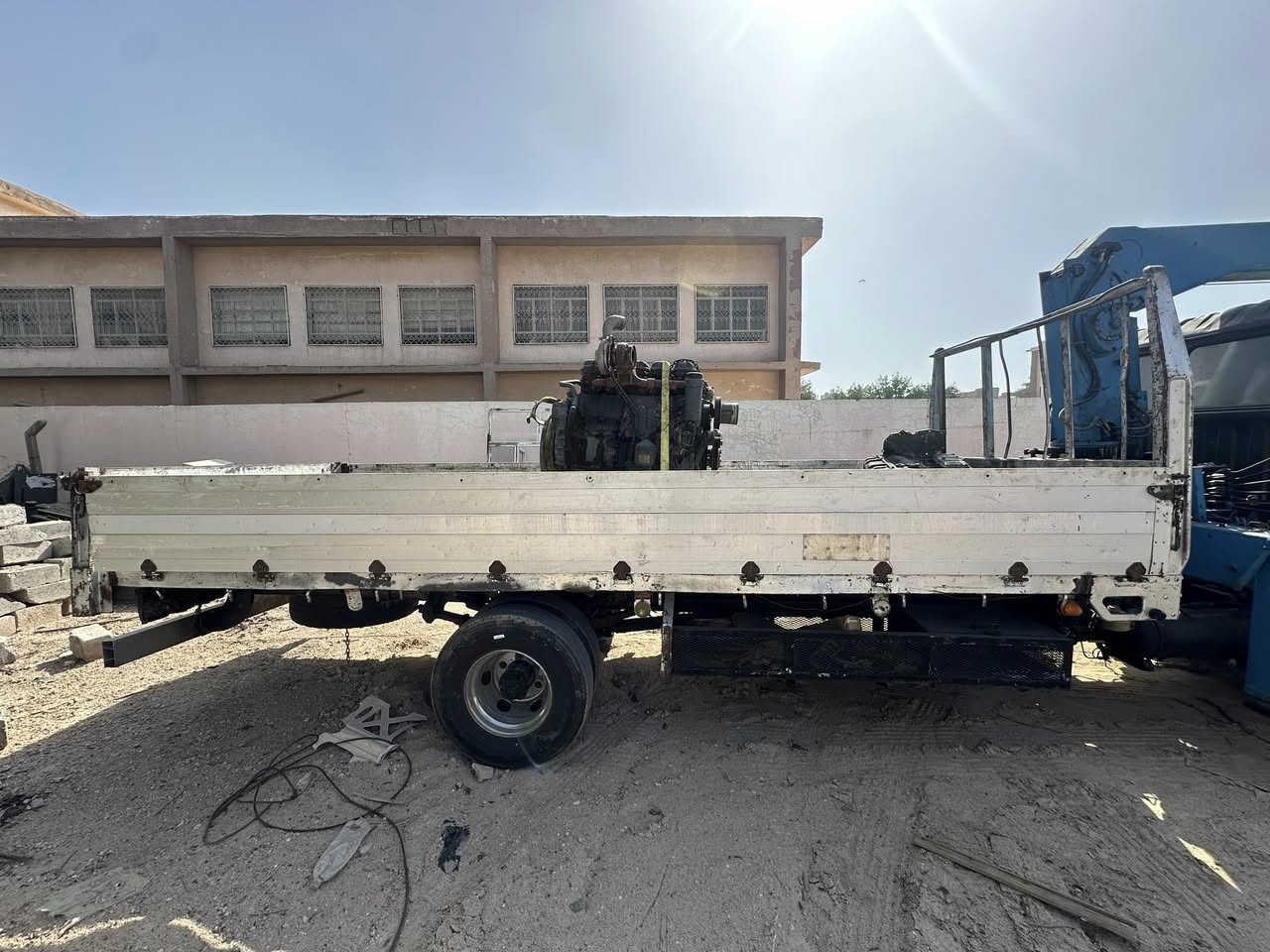 سلام عليكم 
للبيع بدي مال كرين 
كاعيه حديد طول 560
***********
