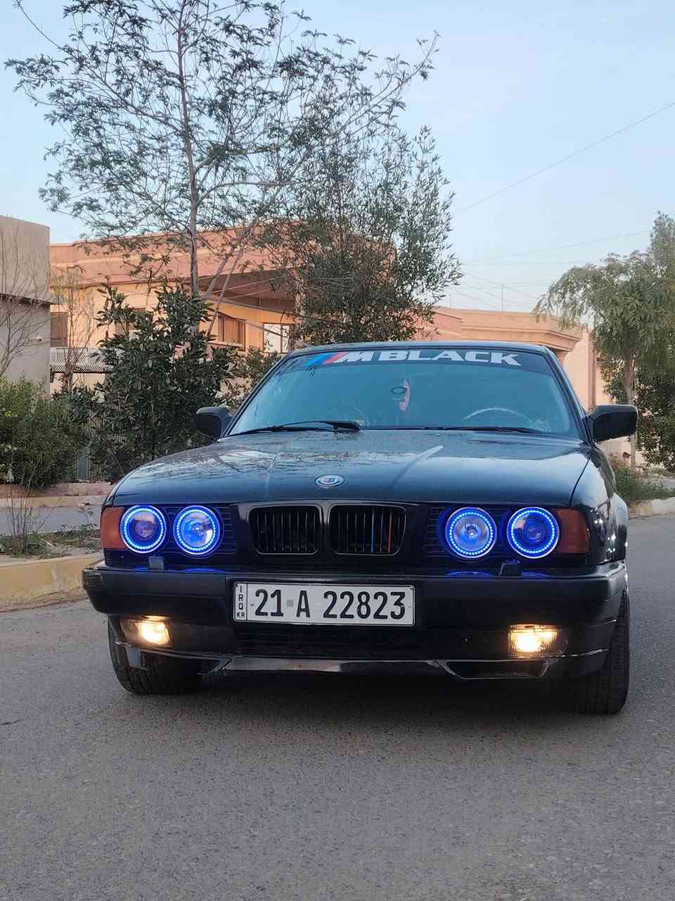 سلام عليكم سيارBWM لبيع كير محرك شرط حداديات جديد سنويه جديد سياره بدون ضرر بدون اي عيب حجم 520السعر56بي مجال شي جدن بسيط اذا شراي اتصل على الرقم ***********
