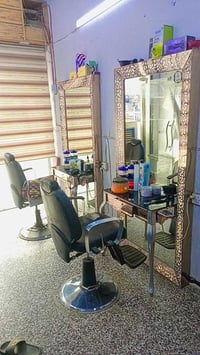 للبيع كراسي عدد 2 + ميوزه 3 ب350 مكاني الشعب 07719107659