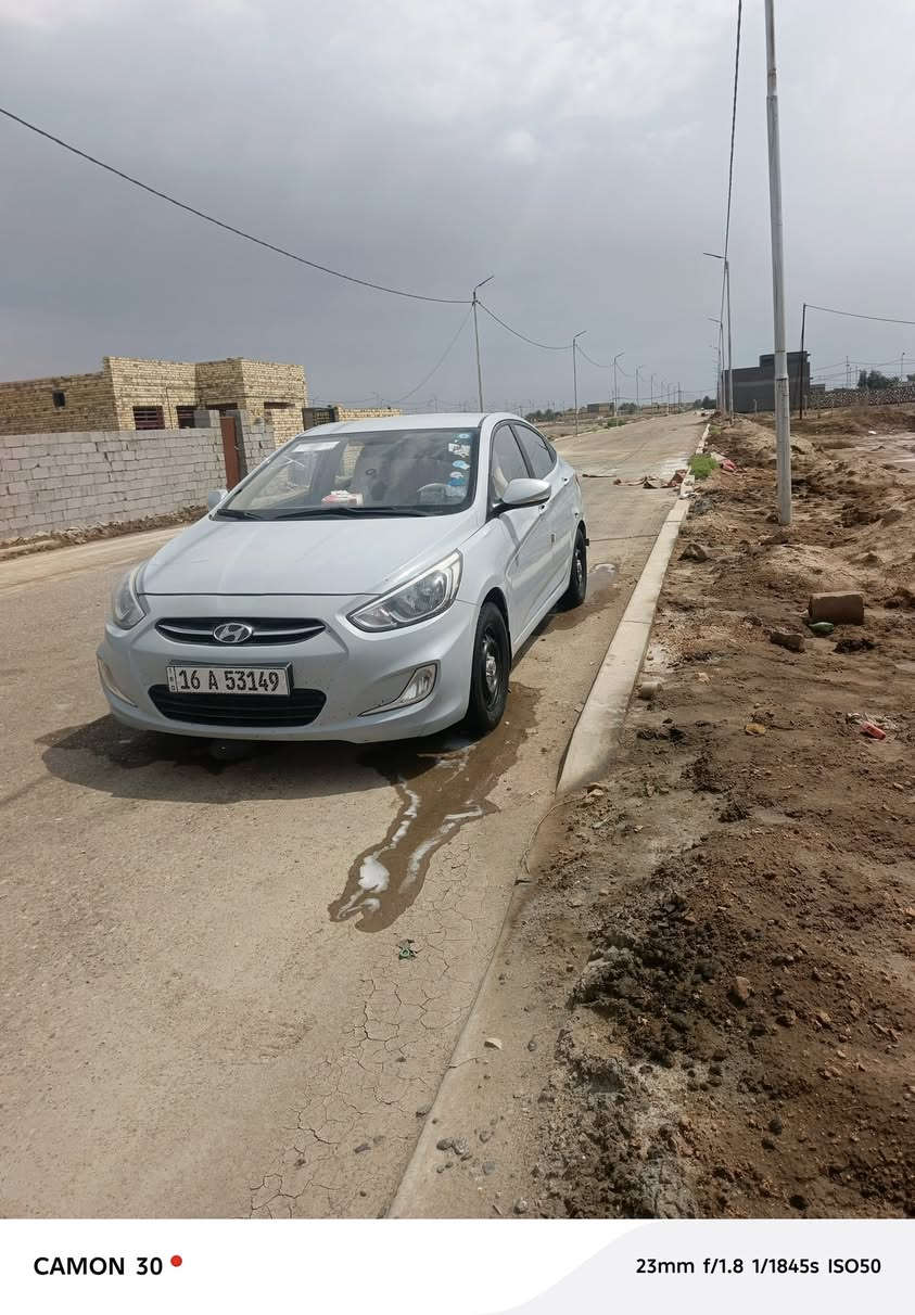 سلام عليكم اكسنت موديل 16خليجية السيارة تحكم ستيرن جهتين اشاير بل مري سيارة خير من الله رقم قادسية رقم نكليزي  محرك 1600
بسمي السيارة تحويل ثاني يوم سيارة ما متعوبة نضافة فول كل نقص ما بيهة سيارة محولبة غير الحالوب الباقي كفالة ***********
