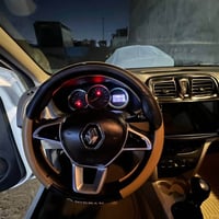 رينو سمبل • ٢٠١٩ • ٧١٠٠٠ كم